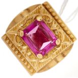 A synthetic ruby ring, in gold marked 18, 13g, size U