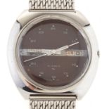 A 1970's Seiko stainless steel self-winding gentleman's wristwatch, Japan 7006-61105, with day and