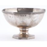 A George V octagonal silver pedestal sugar bowl, 80mm h, marks rubbed, Birmingham 1919, 7ozs