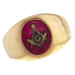 A gold masonic signet ring, set synthetic ruby, indistinctly marked, 9.5g, size X