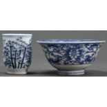 A Japanese blue printed porcelain cup and bowl, 20th c, bowl 10cm diam Good condition