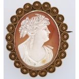 A cameo brooch of the head of a lady, mounted in gold, marked 9c, 5.5g Good condition