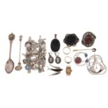 Miscellaneous silver and other jewellery