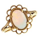 An opal ring, in 18ct gold, 3.9g, size Q½ Good condition