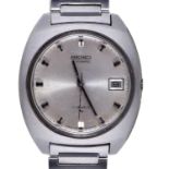 A Seiko stainless steel self-winding gentleman's wristwatch, ref 7005-8040, 36 x 37mm, maker's