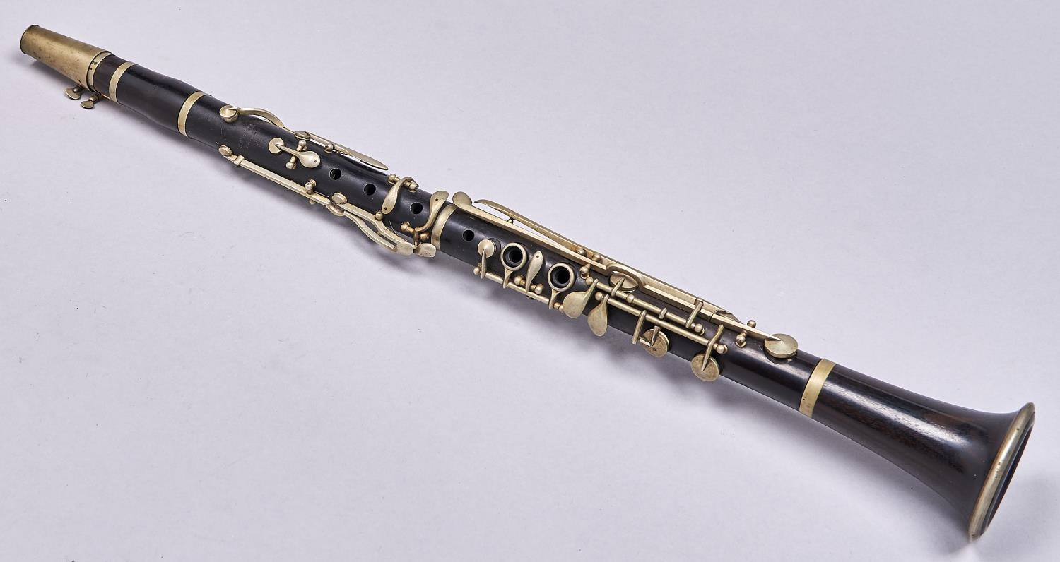 A clarinet, Savana Paris, Bb LP In our opinion complete, wood not split, long stored and somewhat