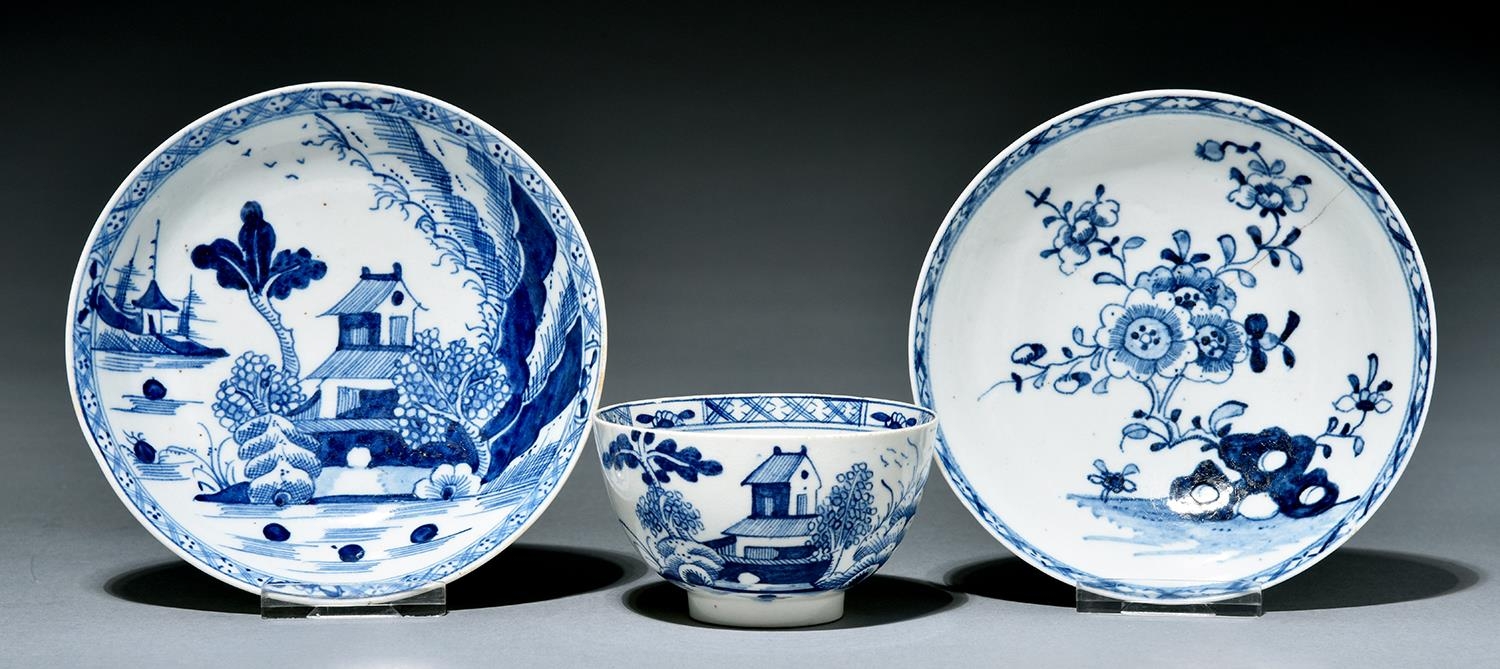 Two Lowestoft saucers and a tea bowl, one saucer c1775-80, the others c1785-90, painted in