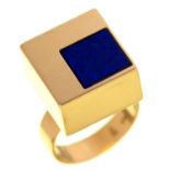 A Danish lapis lazuli and gold ring, c1970, by Ernst Arnold Hansen, maker's marks and 585, 12.4g,