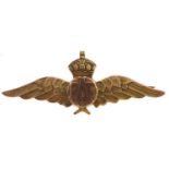 A gold Royal Air Force sweetheart brooch, early 20th c, by Charles Horner, marked 9ct, 3g Good