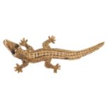 A gold alligator brooch with sapphire eyes, 3g Good condition