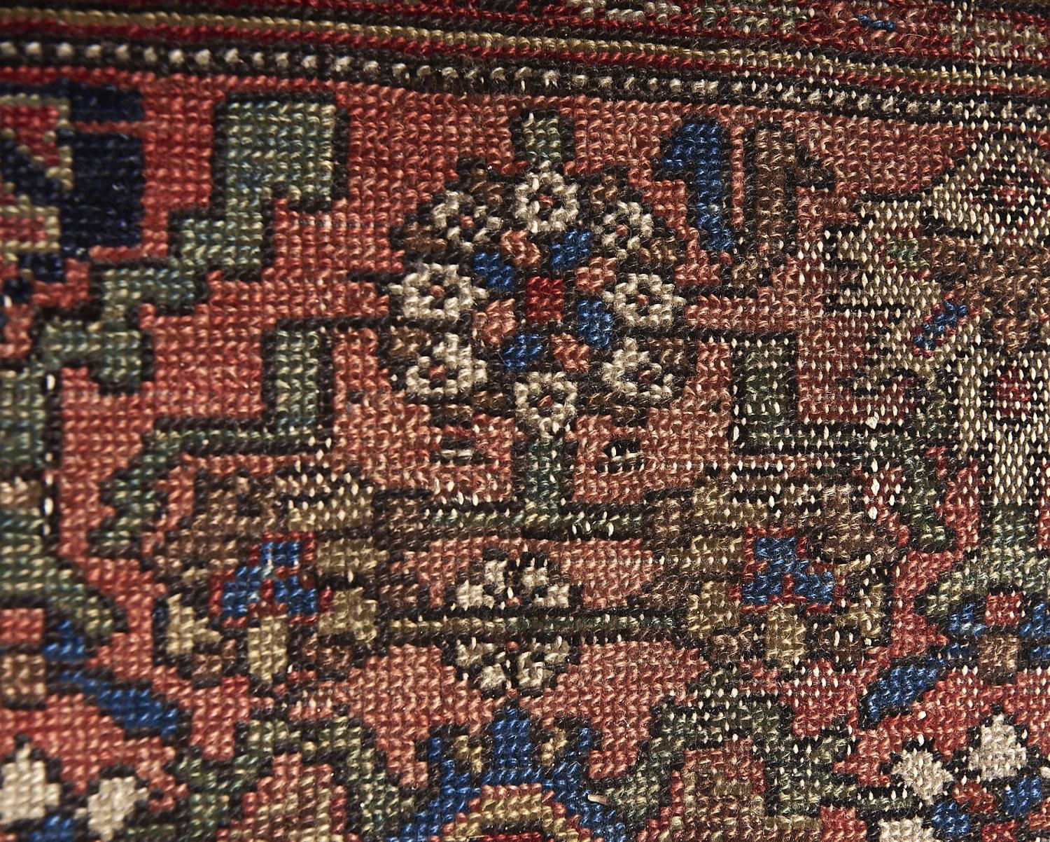 A rug - 294 x 102cm - Image 3 of 4