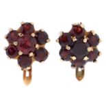 A pair of garnet cluster earrings, in gold, marked 750, 4.4g Good condition