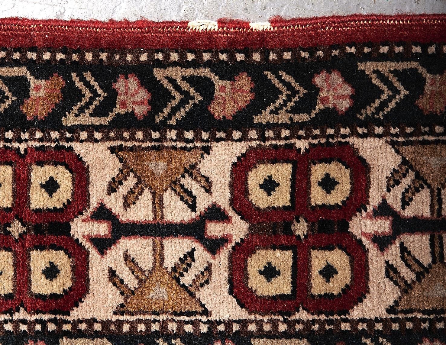 A rug - 132 x 199cm Good condition - Image 3 of 4