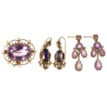 An oval amethyst and cultured pearl brooch, in gold, 34mm, a pair of Victorian foiled paste and