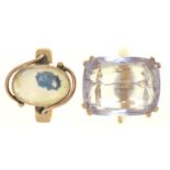 Two gem set rings, in gold marked 9ct or 9ct gold, 10.5g, size K and M Both with light wear