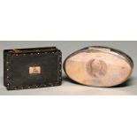 A George III shuttle shaped Sheffield plate mounted tortoiseshell snuff box, c1800, the lid inset