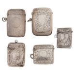 Five silver vesta cases, Victorian-George V,  38-54mm,  3ozs 13dwts Three in good condition, two