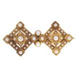 A split pearl geometric brooch, in gold, 9.4g Light wear on back, possibly adapted from another