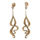 A pair of 9ct gold openwork earrings, in Art Nouveau style by Malcolm Gray, 2.2g Good condition