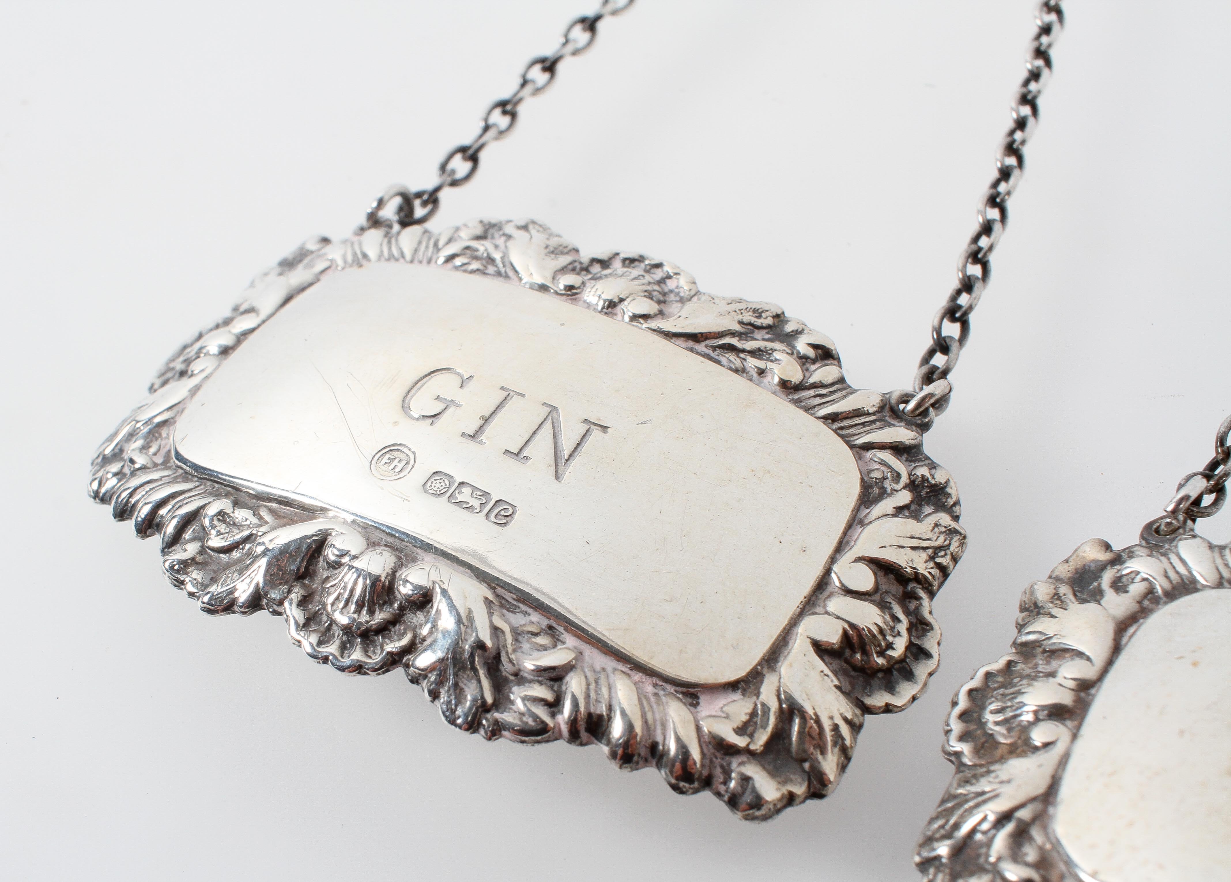 A pair of silver decanter labels "Gin" and "Sherry" in original case, - Image 3 of 3