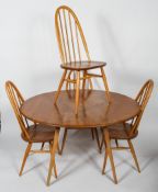 Lucian Ercolani - Ercol - Windsor - A 20th Century retro vintage beech and elm round drop leaf