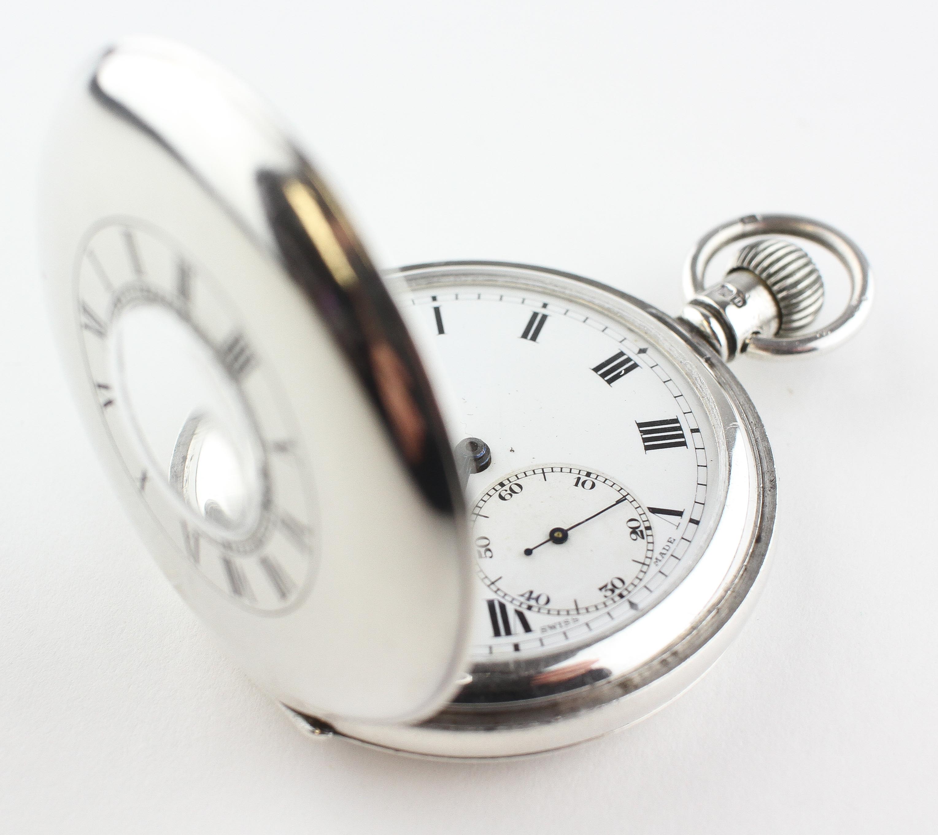 A half hunter pocket watch. Circular white dial with roman numerals. - Image 2 of 4