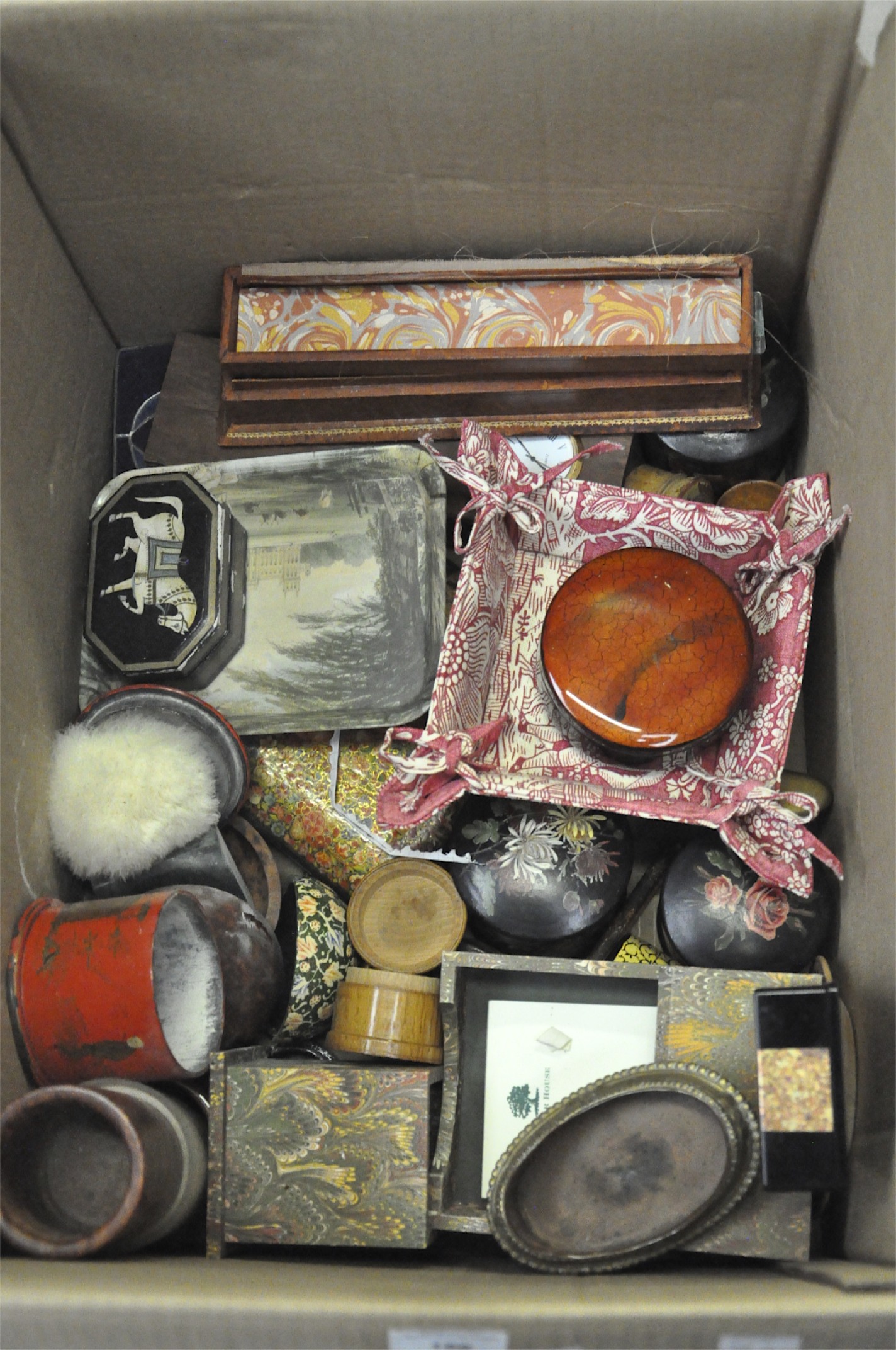 An extensive collection of boxes, - Image 2 of 2