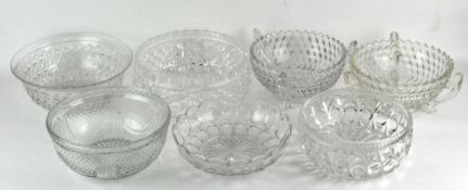 A quantity of glass, including bowls and dishes,