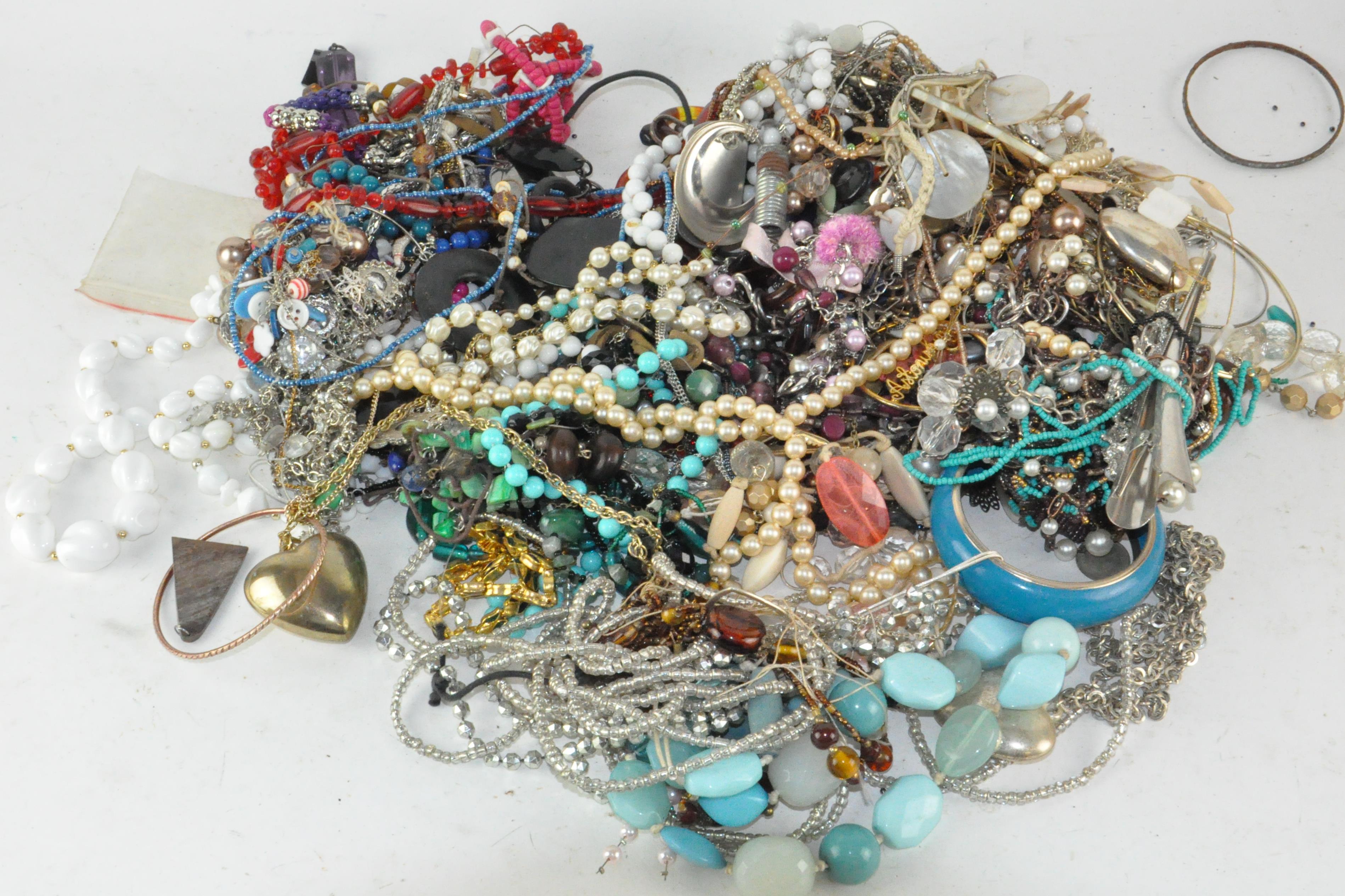 A collection of costume jewellery