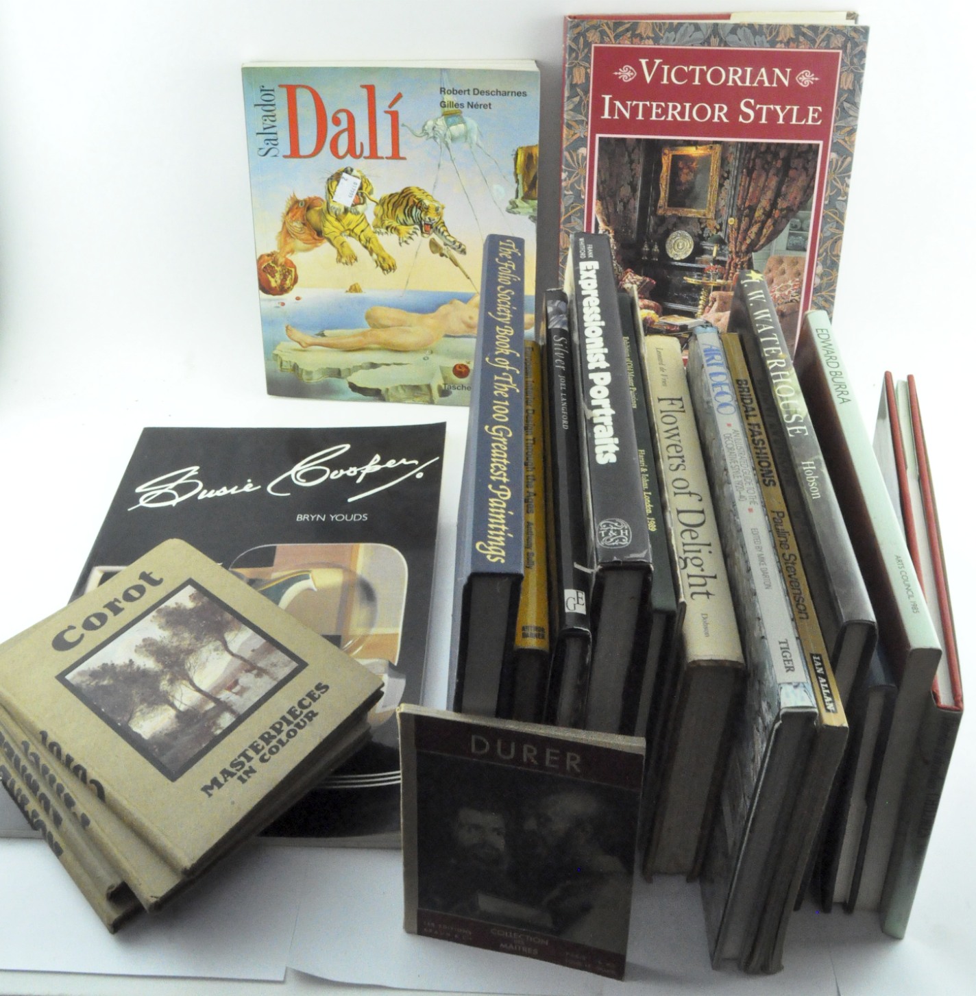 A group of reference books on fine and decorative arts (one box)