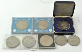An assortment of coins, including a late Victorian Crown, dated 1900,