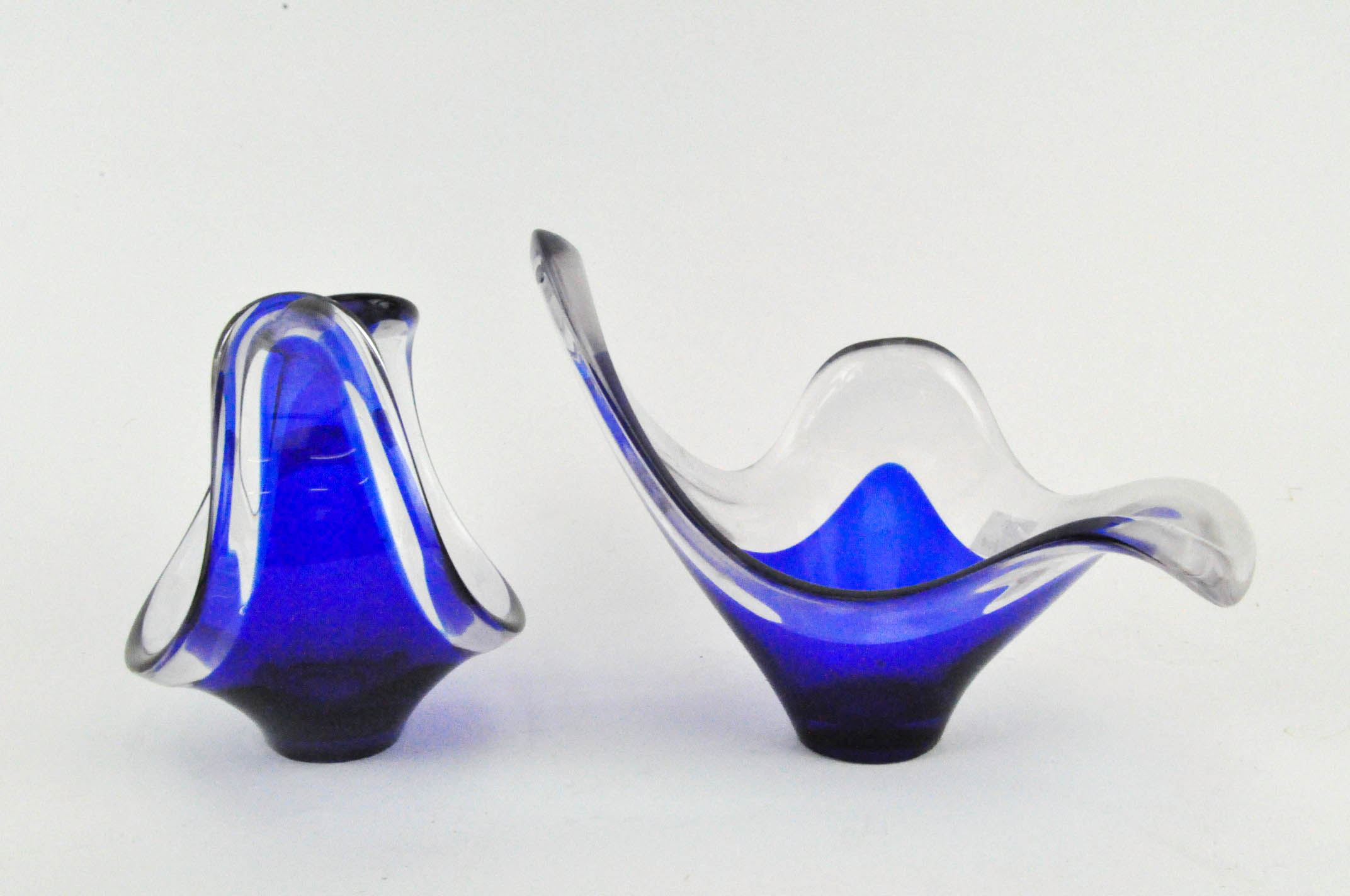 Two Murano blue cased glass bowls,