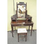 An Edwardian dressing table with mirror,