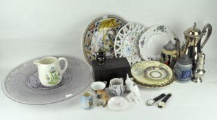 Assorted items, to include a glass charger,