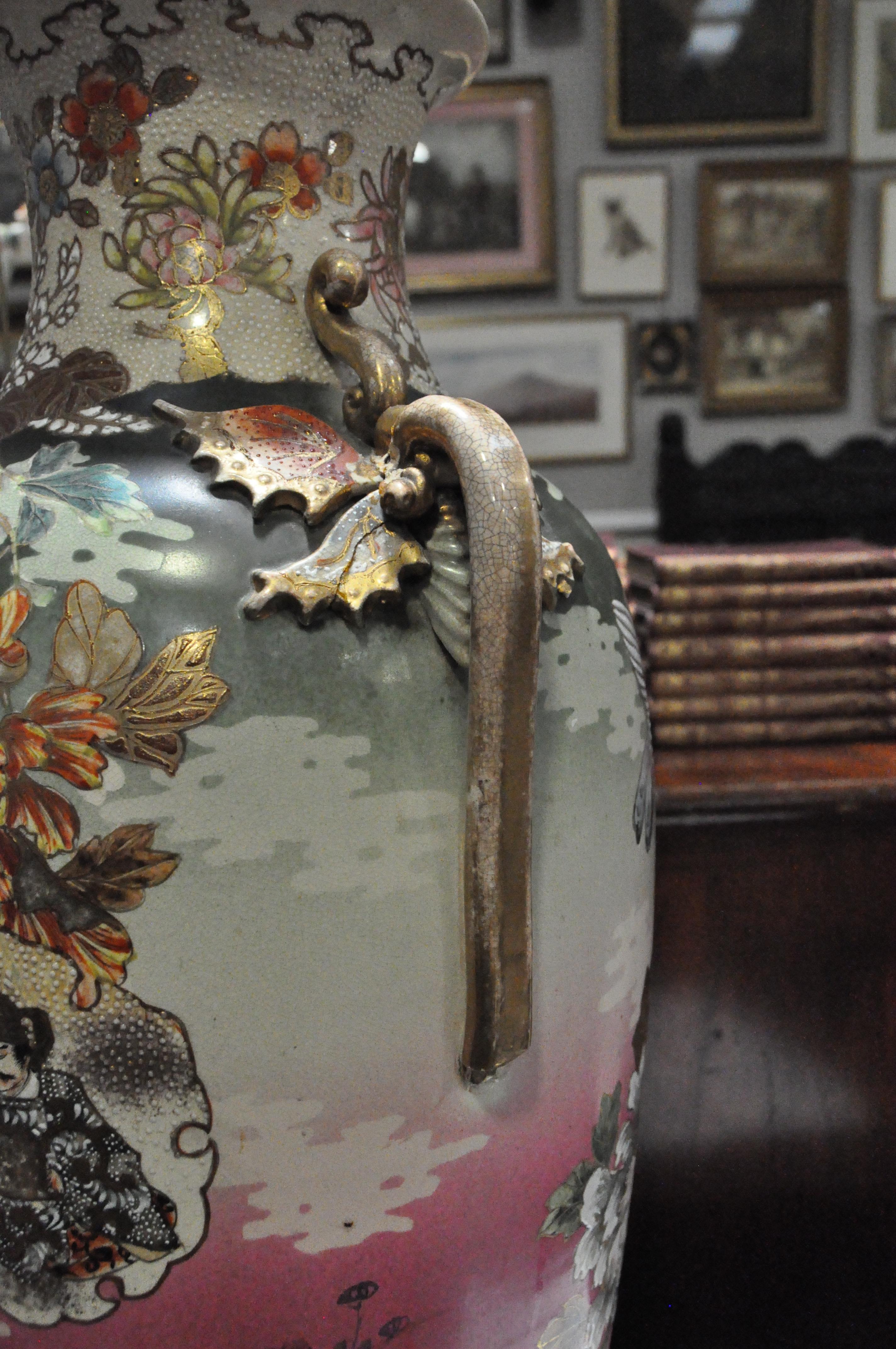 A Japanese satsuma vase, early 20th century, - Image 5 of 6