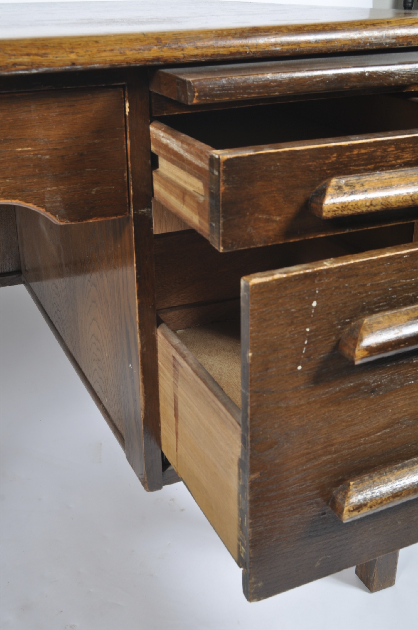 A mid century oak twin pedestal desk, with an arrangement of seven drawers around the kneehole, - Image 2 of 4