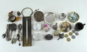 A mix of collectables, to include a cooking thermometer,