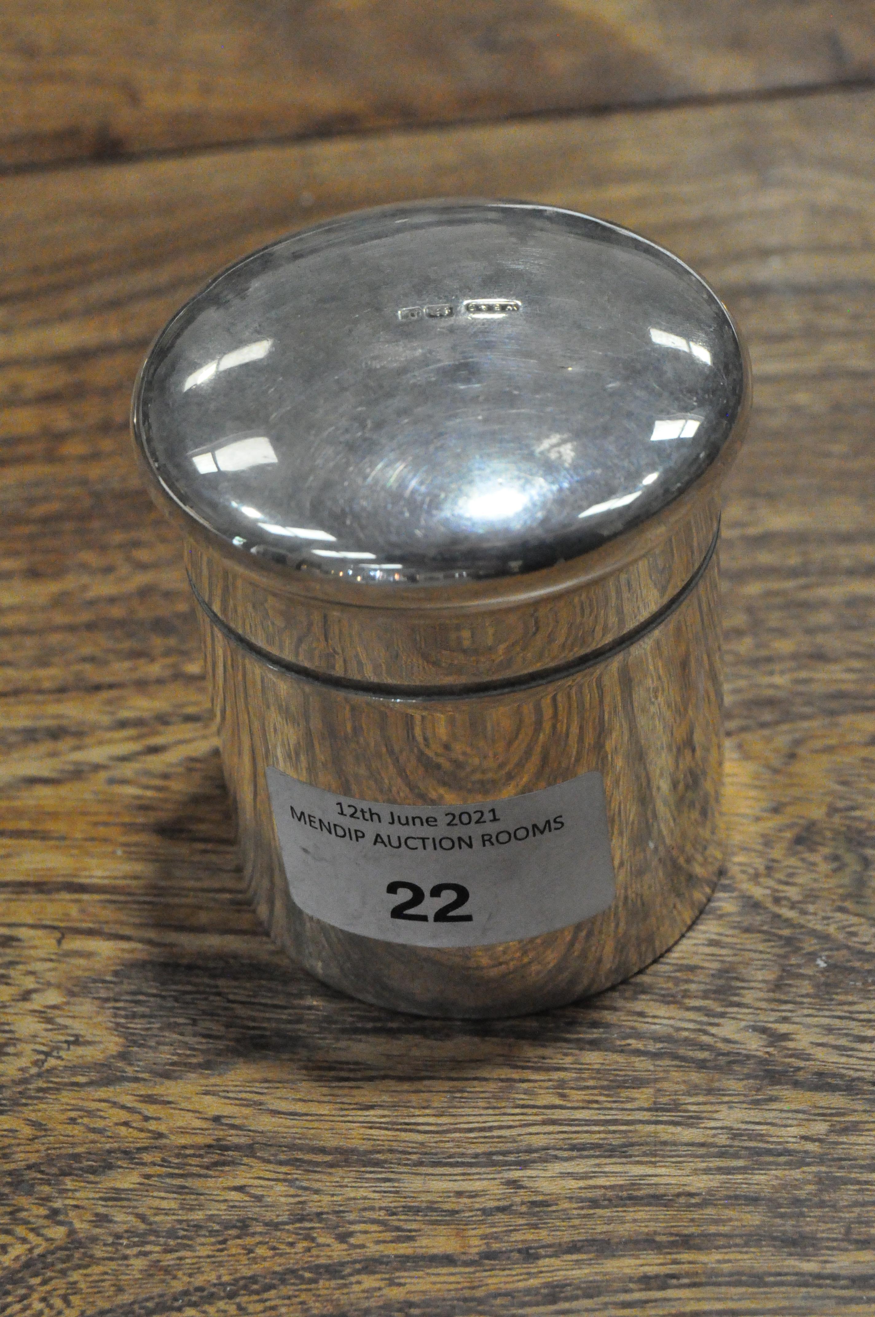 A selection of silver wares, to include a lidded pot of cylindrical form, three napkin rings, - Image 5 of 11