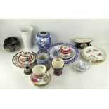 Assorted ceramics, to include two Grainger & Co Worcester blue and white plates, a vesta striker,