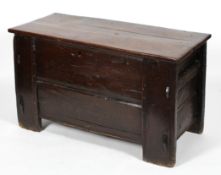 An early oak coffer, 17th/18th century,