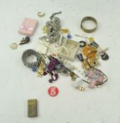 Assorted costume jewellery, to include rings,