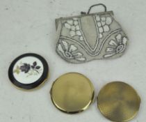 Two Stratton compacts, a Regent of London compact and a beaded purse