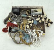 Assorted costume jewellery, including necklaces,