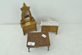 Three pieces of dolls house furniture,