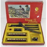 A Triang 00 gauge model railway train set, R3A,