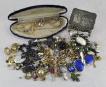 A selection of vintage costume jewellery, to include cufflinks, clip earrings,