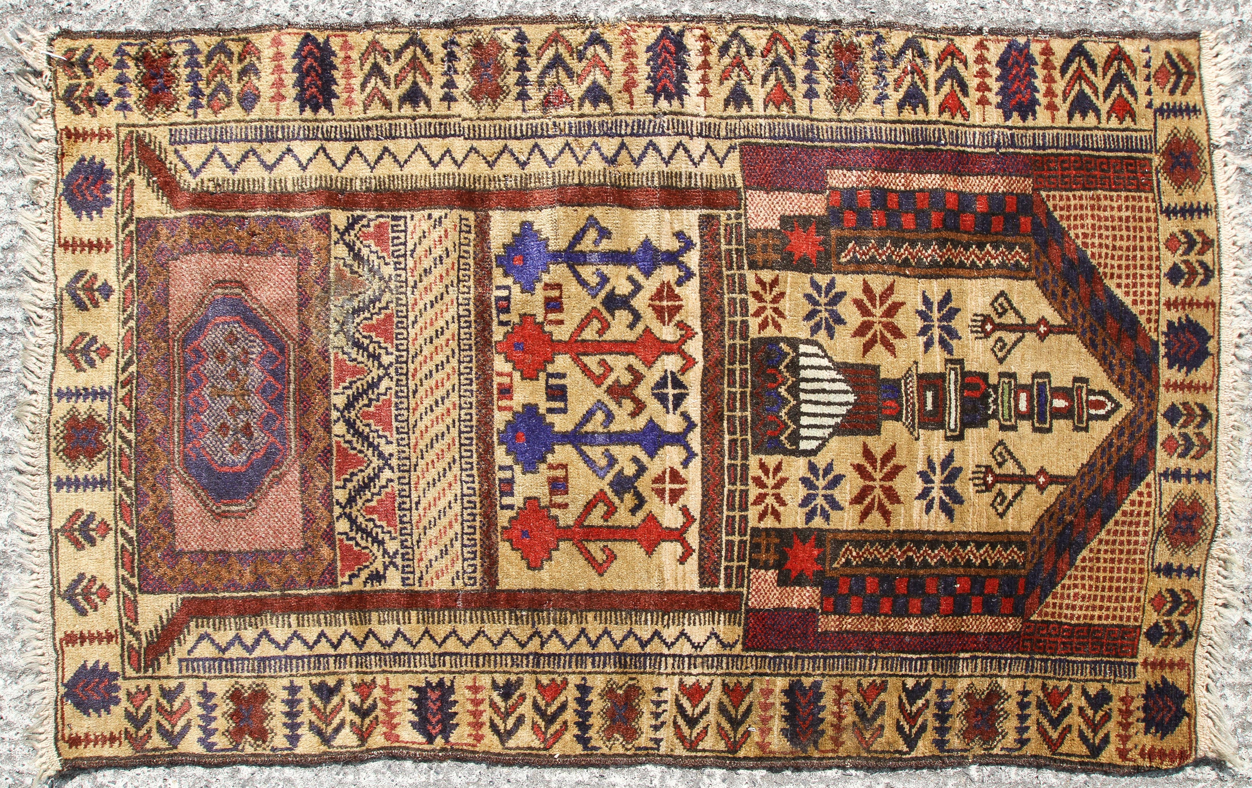 A Hamadan prayer rug, with a fountain to the mihrab,