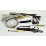 Assorted collectables, to include a bone shoe horn, vintage magnifying glass,