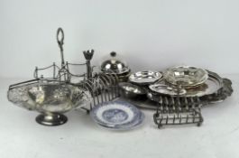 A quantity of vintage and modern silver plated items including trays, dishes,