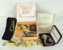 A selection of assorted costume jewellery, to include earrings,